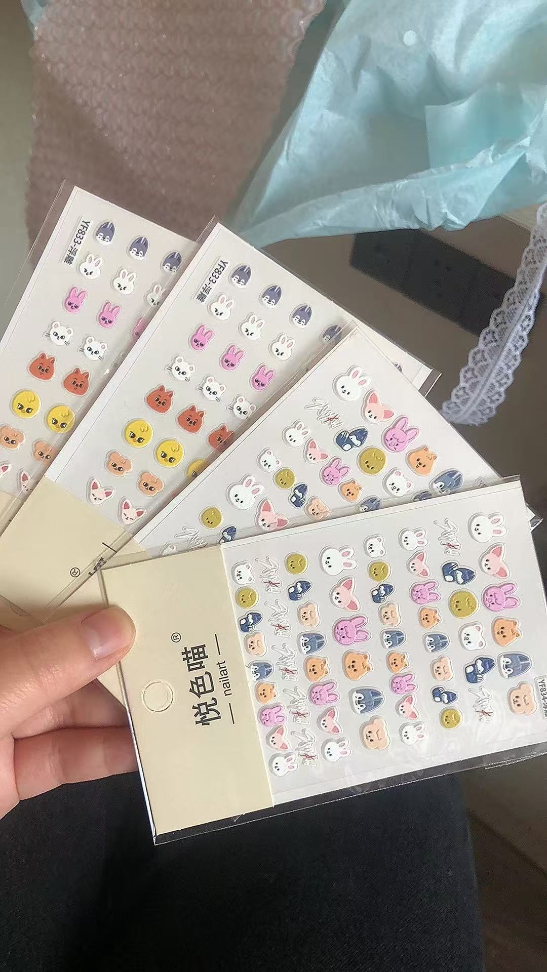 Popular Kpop SKZOO Nail Sticke - Anime Merchandise Nepal avis et prix