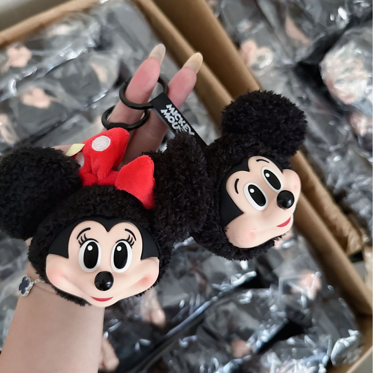 Mickey Minnie Plush Doll Keych - Original Anime Merchandise avis et prix
